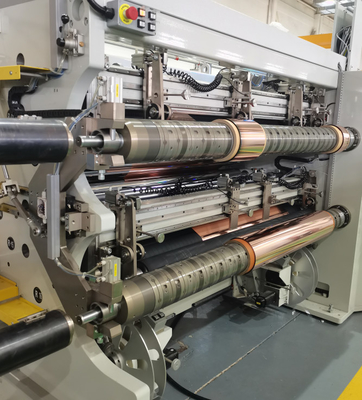 DSP Série 1800 Machine de repassage à découpe blanche Max. 150 M/min. Vitesse mécanique