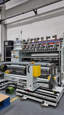 Fabricants Retourneuse à rouleaux de papier